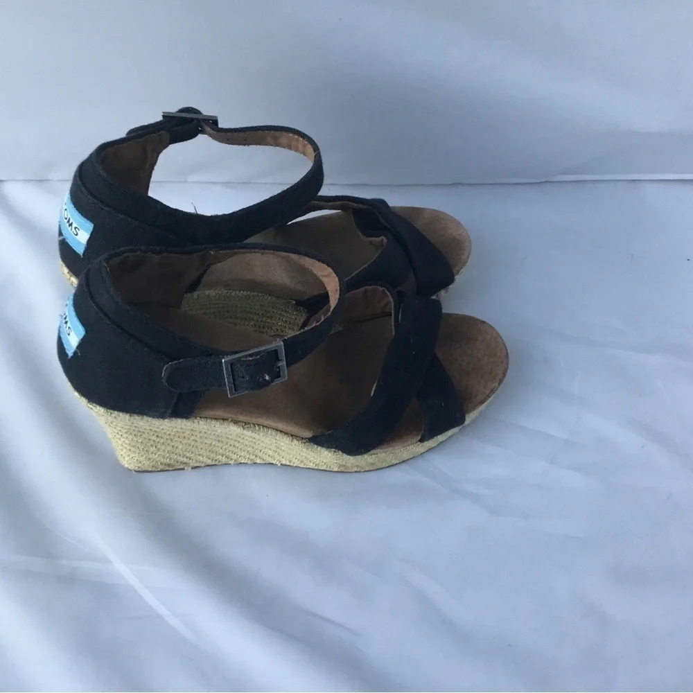 Toms‎ BLACK WEDGE SIZE 8